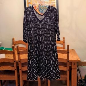 Lane Bryant Black/White Zig Zag Arrow Pattern Maxi Sweater Dress, Size 22/24